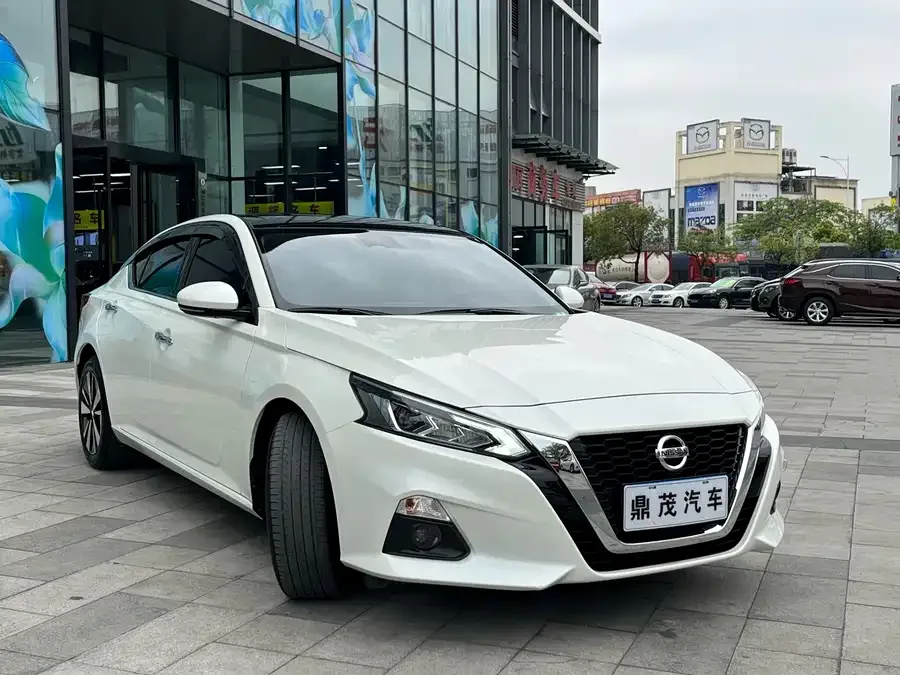 Nissan Altima Teana 2021 2.0L XL Comfort Edition 2022 — миниатюра 4