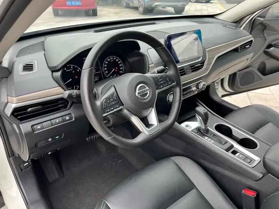 Nissan Altima Teana 2021 2.0L XL Comfort Edition 2022 — миниатюра 5