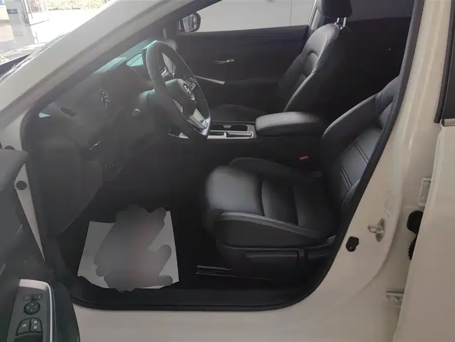 Nissan Sylphy Sylphy 2022 1.6L XL CVT Enjoy Edition 2023 — миниатюра 3