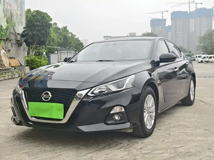 Nissan Altima Teana 2021 2.0L XE Fashion Edition 2022 — фото 1, купить с доставкой в Москву