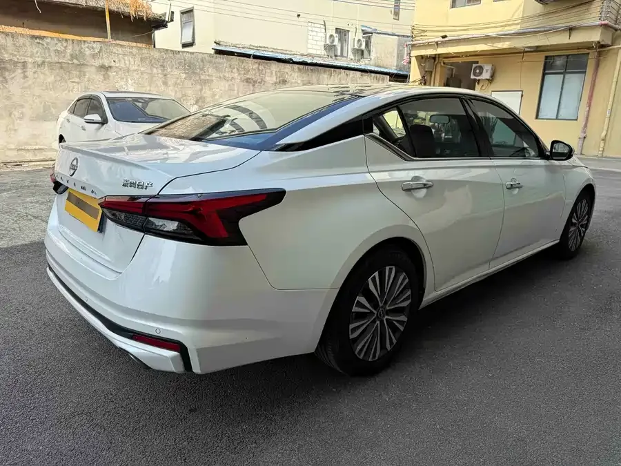 Nissan Altima 2022 Teana 2.0L XL-TLS Enjoy Edition 2023 — миниатюра 2
