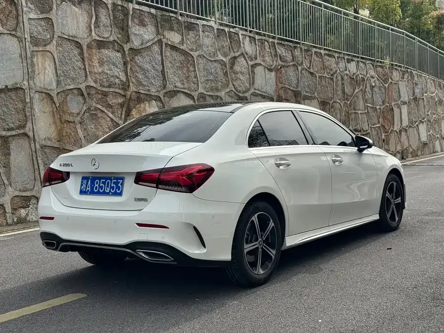 Mercedes-Benz Class A Mercedes-Benz A-Class 2023 A 200 L Fashion Edition 2023 — миниатюра 4