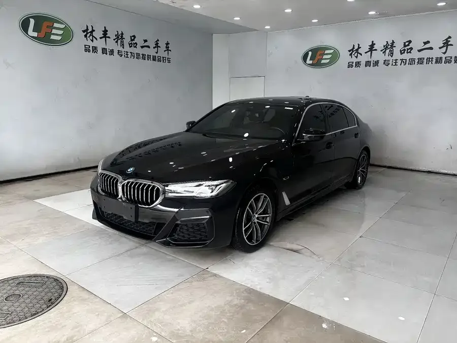 BMW 5 Series New Energy 2022 Model 2 535Le M Sports Package 2024 — фото 1, купить с доставкой в Москву
