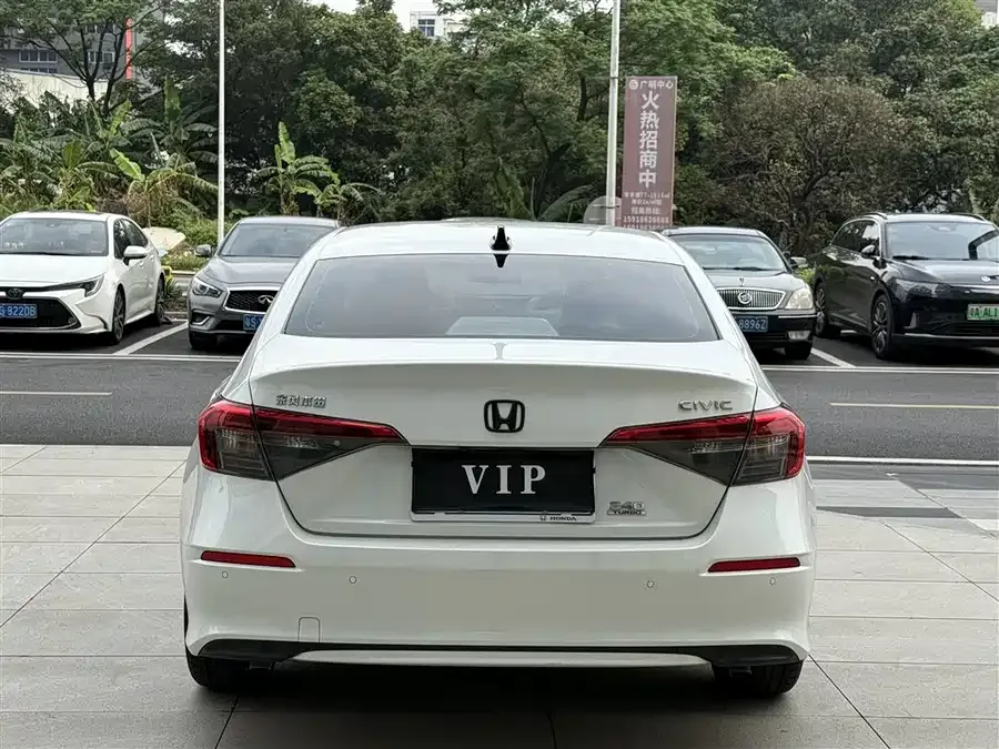 Honda Civic 2023 Civic 240TURBO CVT Power Edition 2023 — миниатюра 2