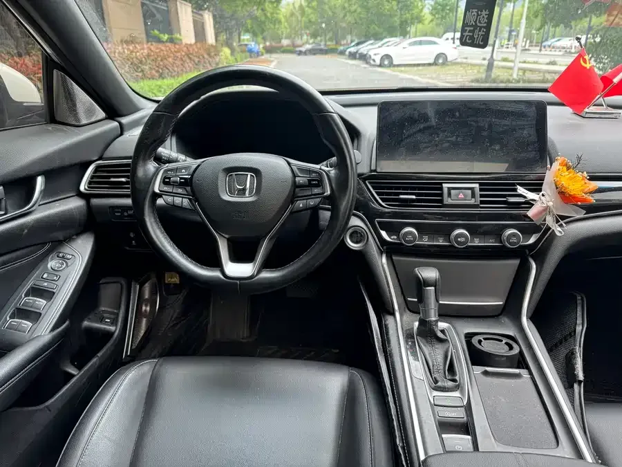 Honda Inspire Inship 2022 260TURBO Exquisite Edition 2022 — миниатюра 4