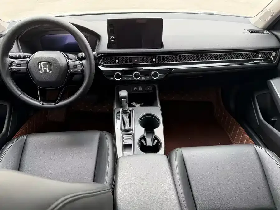 Honda Civic 2022 Civic 240TURBO CVT Dynamic Edition 2022 — миниатюра 3