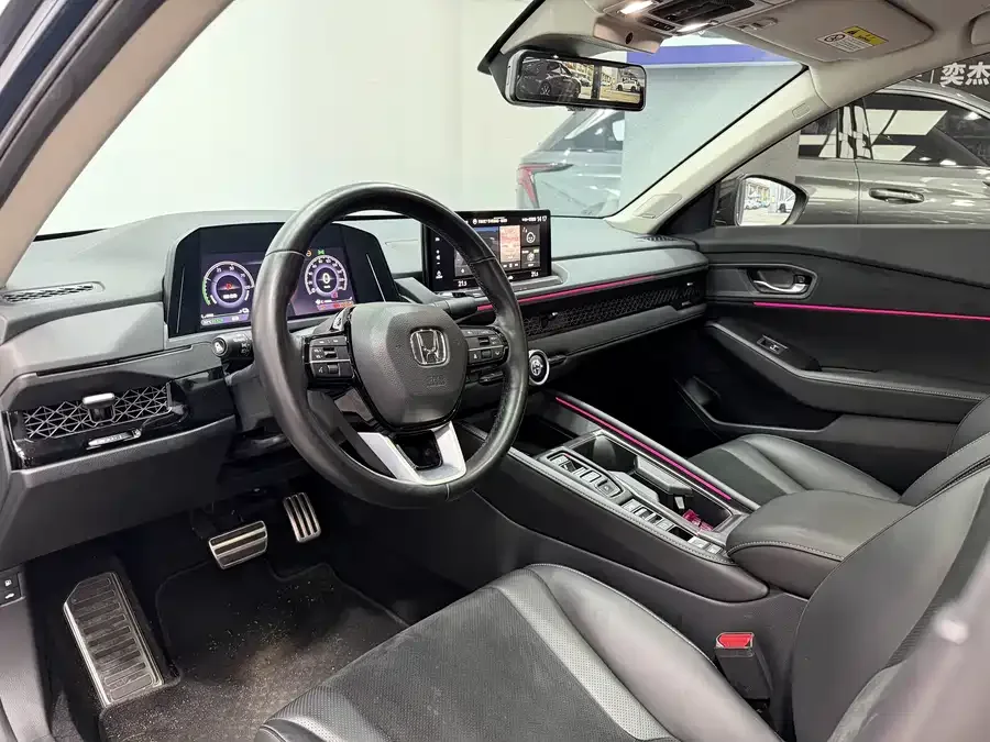 Honda Accord New Energy Accord New Energy 2023 2.0L e:PHEV Flagship Edition 2024 — миниатюра 2