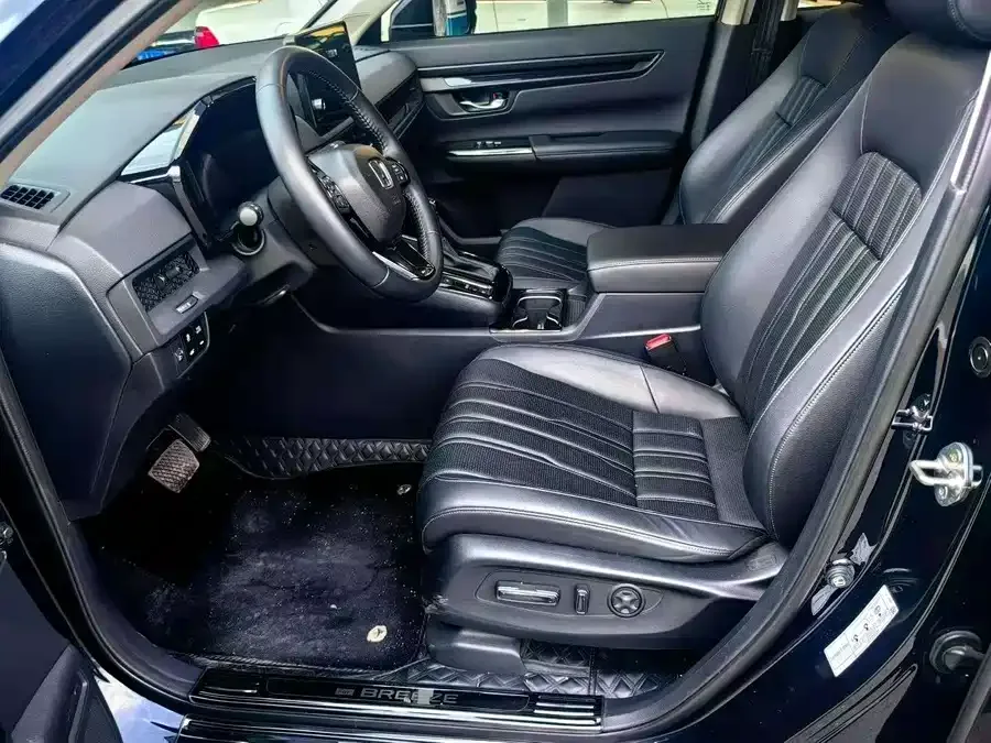 Honda Breeze Haoying 2023 240TURBO 2WD Luxury Edition 5 Seaters 2024 — миниатюра 3