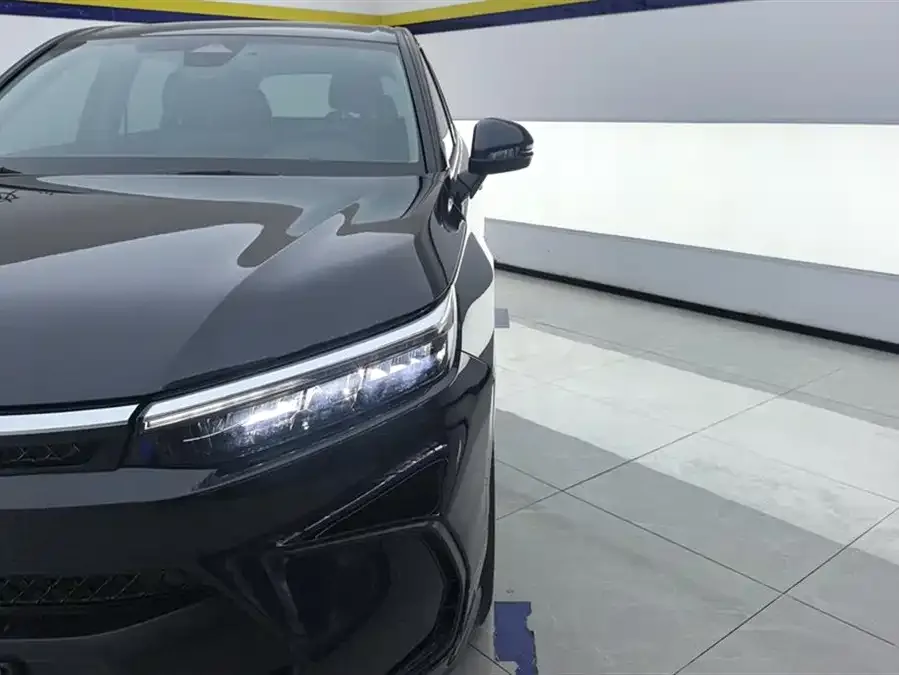Honda Breeze Haoying 2023 240TURBO 2WD Luxury Edition 5 Seaters 2025 — миниатюра 2