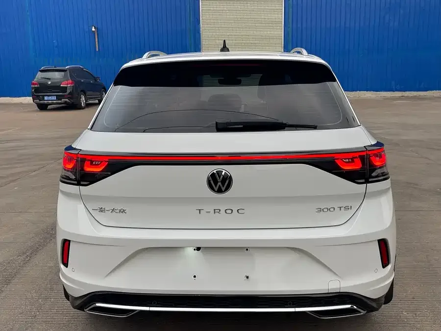 Volkswagen T-ROC T-ROC 2025 300TSI DSG 2WD Chenguang Edition 2025 — миниатюра 2