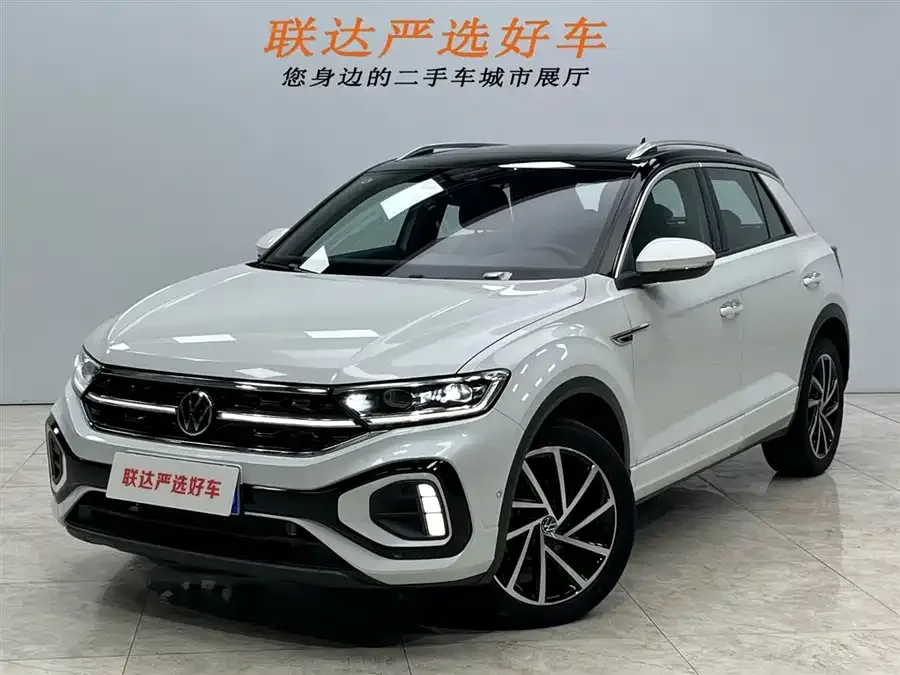 Volkswagen T-ROC T-ROC 2023 300TSI DSG 2WD Starlight Edition 2023 — фото 1, купить с доставкой в Москву