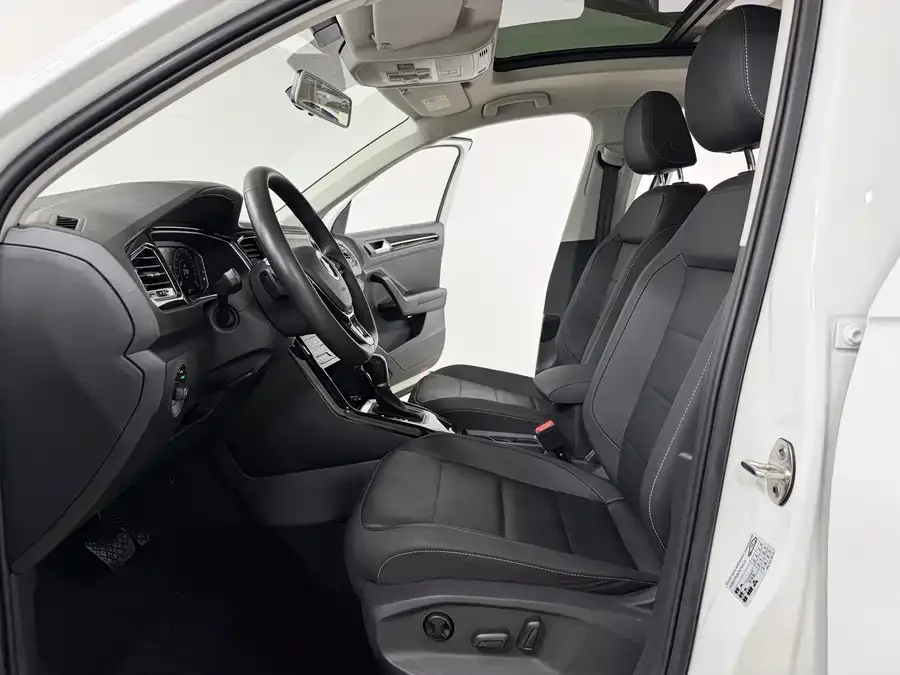 Volkswagen T-ROC T-ROC 2022 280TSI DSG 2WD Comfort PLUS 2022 — миниатюра 4