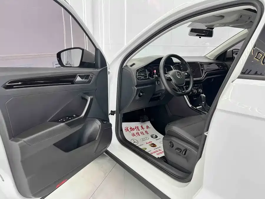 Volkswagen T-ROC T-ROC 2022 280TSI DSG 2WD Comfort PLUS 2022 — миниатюра 4