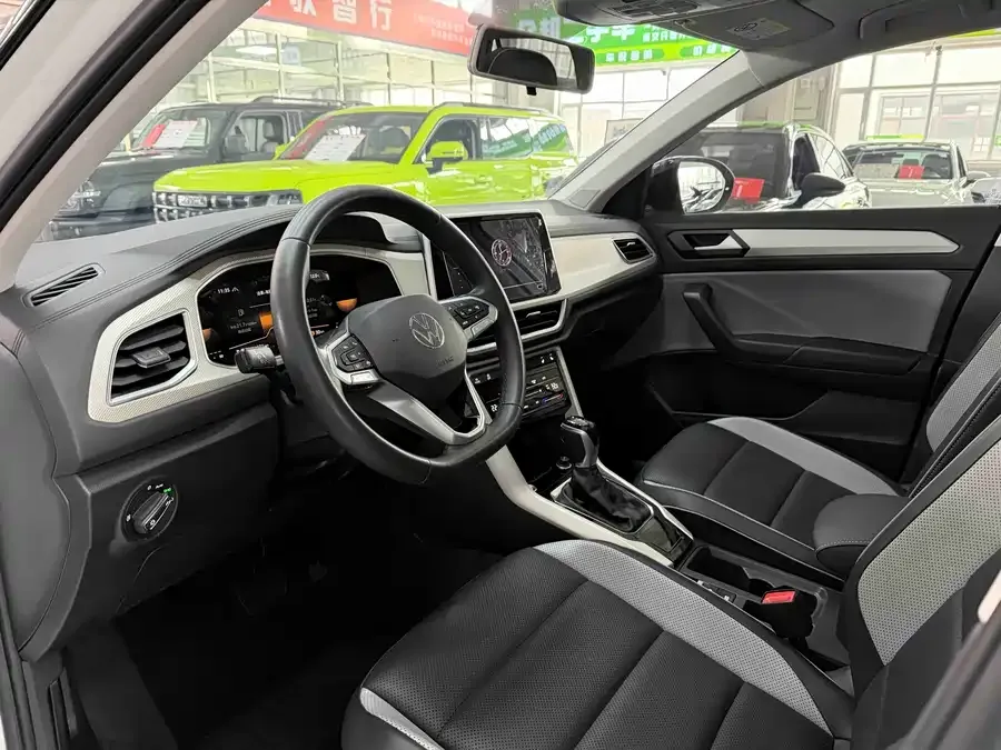 Volkswagen T-ROC T-ROC 2023 280TSI DSG 2WD Time Edition 2023 — миниатюра 4