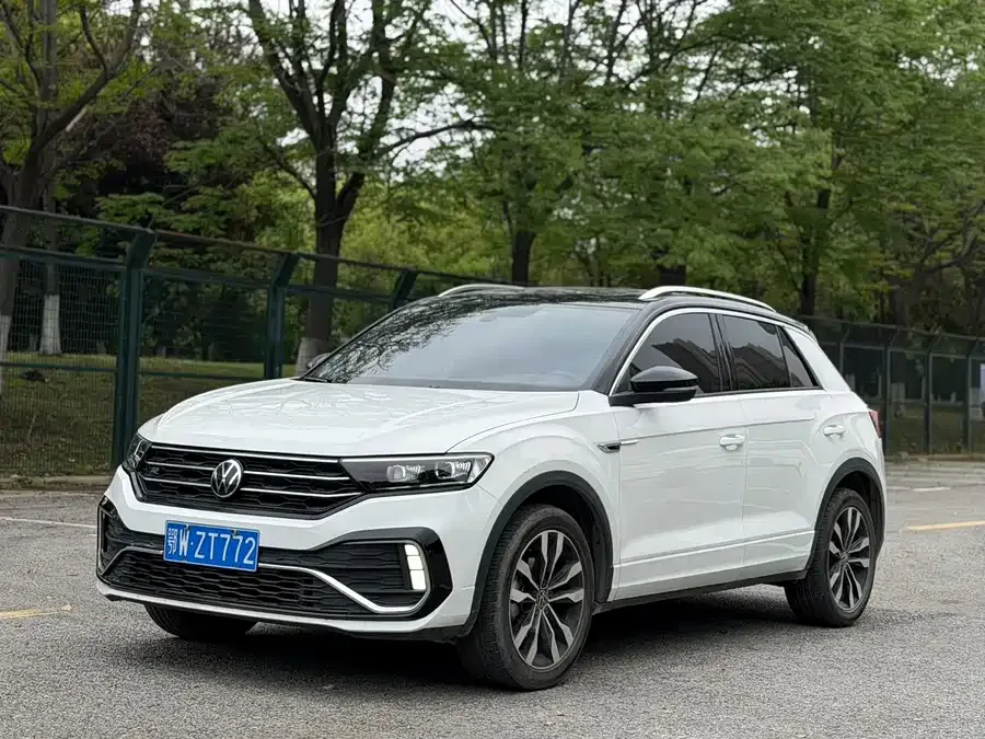 Volkswagen T-ROC T-ROC 2022 280TSI DSG 2WD R-Line Pro PLUS 2022 — фото 1, купить с доставкой в Москву