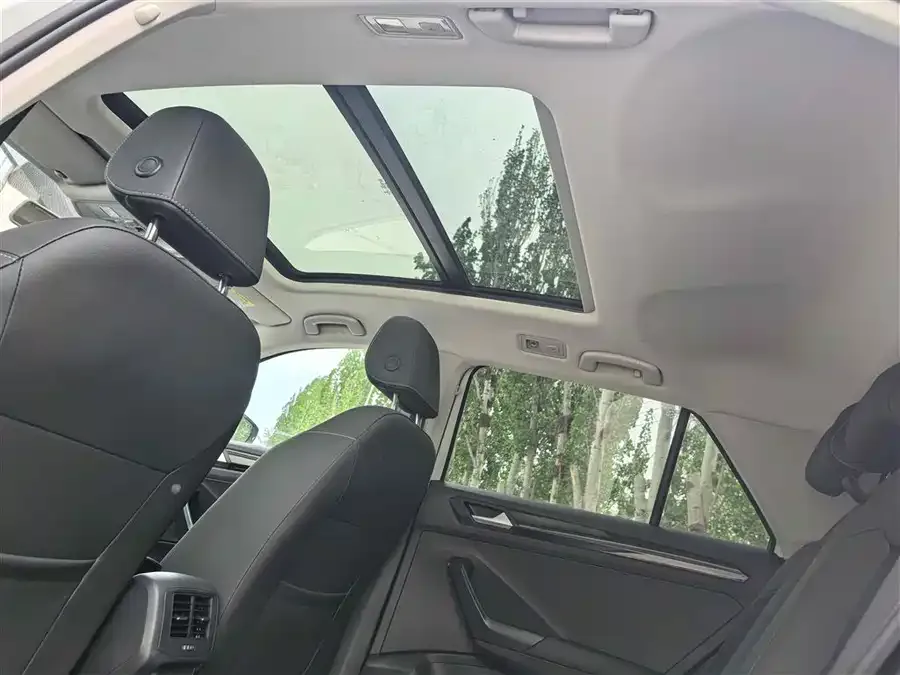 Volkswagen T-ROC T-ROC 2022 280TSI DSG 2WD Comfort PLUS 2022 — миниатюра 2