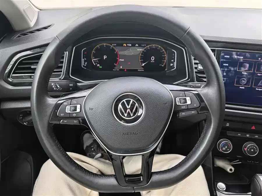Volkswagen T-ROC T-ROC 2022 280TSI DSG 2WD Comfort PLUS 2022 — миниатюра 4