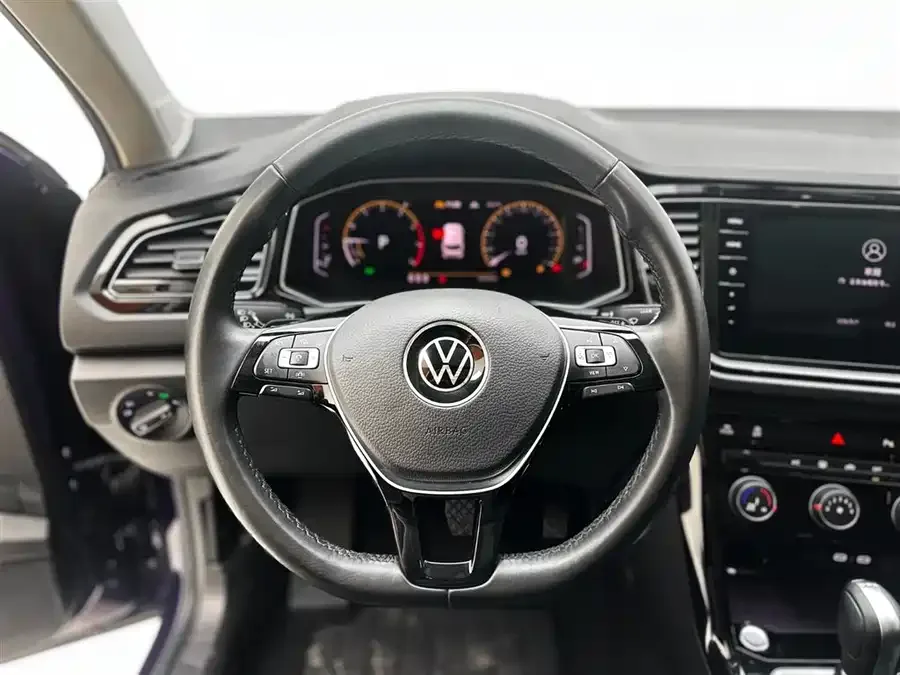 Volkswagen T-ROC T-ROC 2022 280TSI DSG 2WD Comfort PLUS 2022 — миниатюра 5