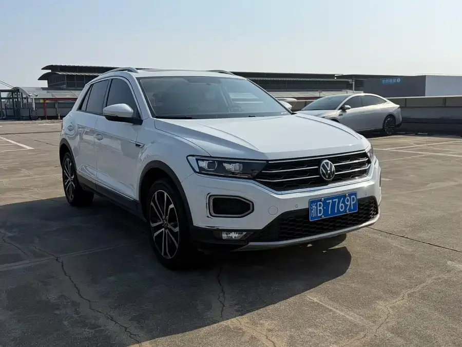 Volkswagen T-ROC T-ROC 2022 280TSI DSG 2WD Comfort PLUS 2022 — миниатюра 3