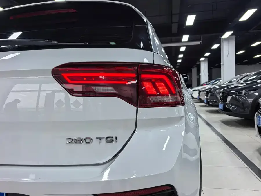 Volkswagen T-ROC T-ROC 2022 280TSI DSG 2WD Comfort PLUS 2022 — миниатюра 2