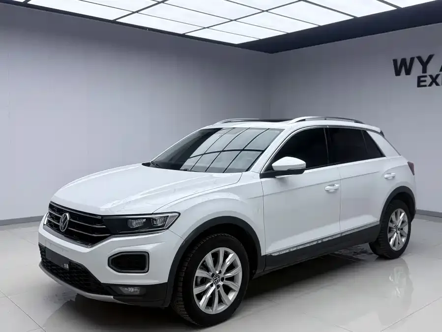 Volkswagen T-ROC T-ROC 2022 280TSI DSG 2WD Elite PLUS 2023 — фото 1, купить с доставкой в Москву