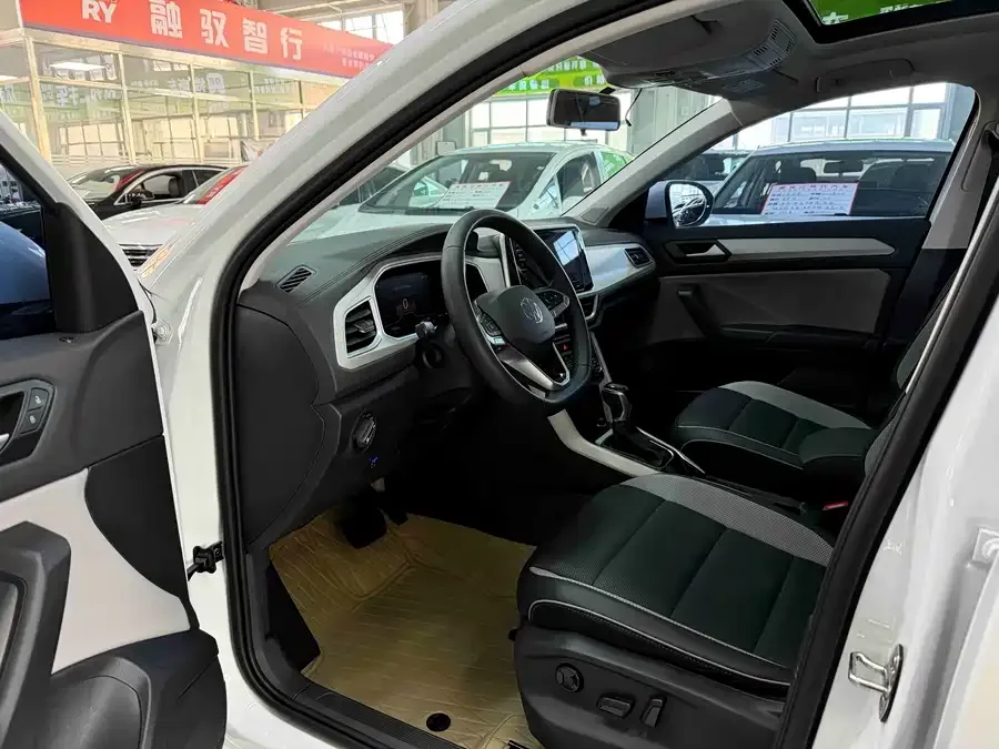 Volkswagen T-ROC T-ROC 2023 280TSI DSG 2WD Time Edition 2024 — миниатюра 4