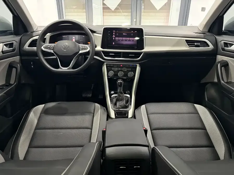 Volkswagen T-ROC T-ROC 2023 280TSI DSG 2WD Time Edition 2023 — миниатюра 5