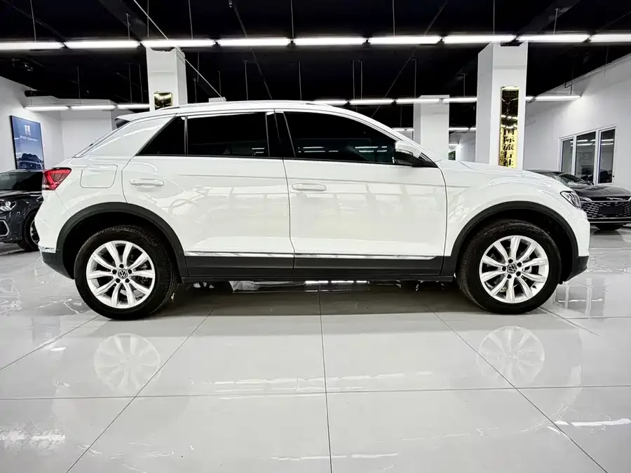 Volkswagen T-ROC T-ROC 2022 280TSI DSG 2WD Elite PLUS 2023 — миниатюра 4