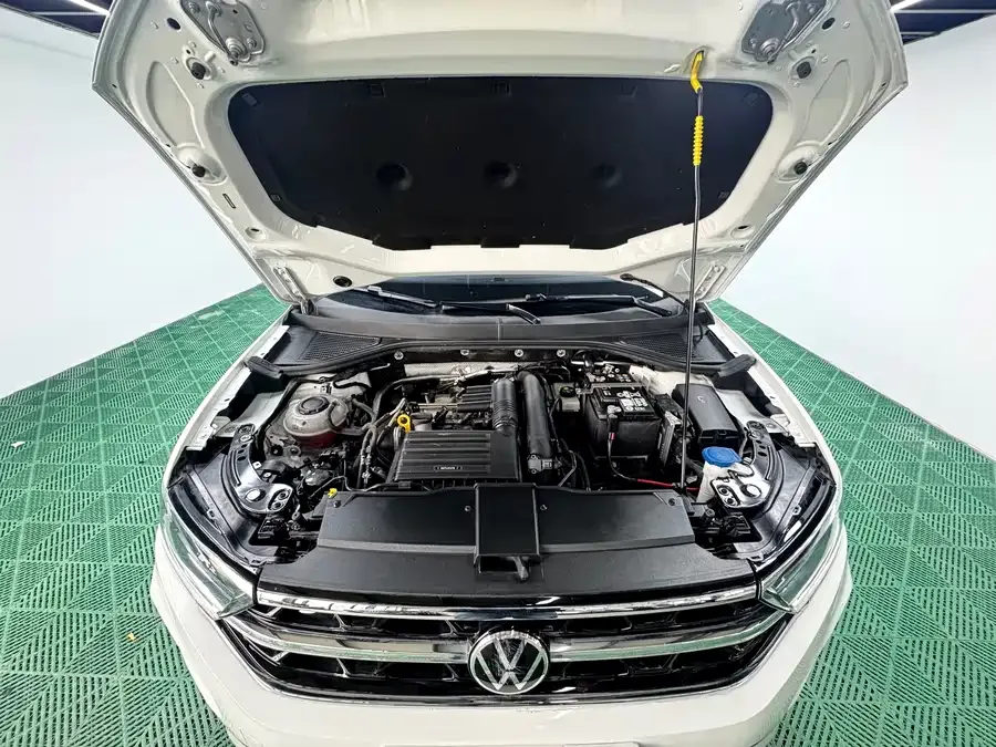 Volkswagen T-ROC T-ROC 2023 280TSI DSG 2WD Time Edition 2023 — миниатюра 4