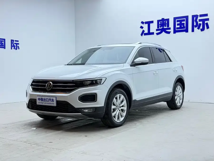 Volkswagen T-ROC T-ROC 2022 280TSI DSG 2WD Elite PLUS 2022 — фото 1, купить с доставкой в Москву