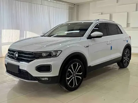 Volkswagen T-ROC 2022 buy in Moscow