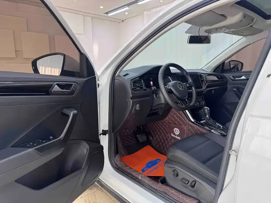 Volkswagen T-ROC T-ROC 2022 280TSI DSG 2WD Comfort PLUS 2022 — миниатюра 4