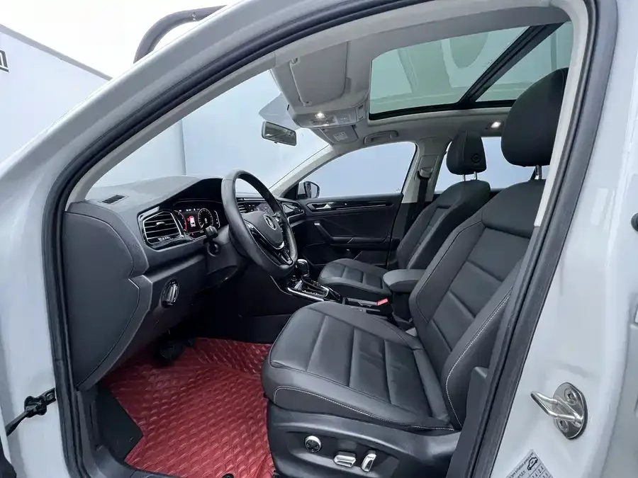 Volkswagen T-ROC T-ROC 2022 280TSI DSG 2WD Comfort PLUS 2022 — миниатюра 5