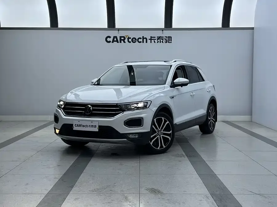 Volkswagen T-ROC T-ROC 2022 280TSI DSG 2WD Comfort PLUS 2022 — фото 1, купить с доставкой в Москву