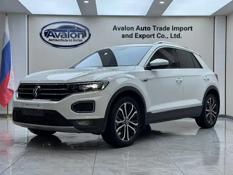 Volkswagen T-ROC T-ROC 2022 280TSI DSG 2WD Comfort PLUS 2022 — фото 1, купить с доставкой в Москву