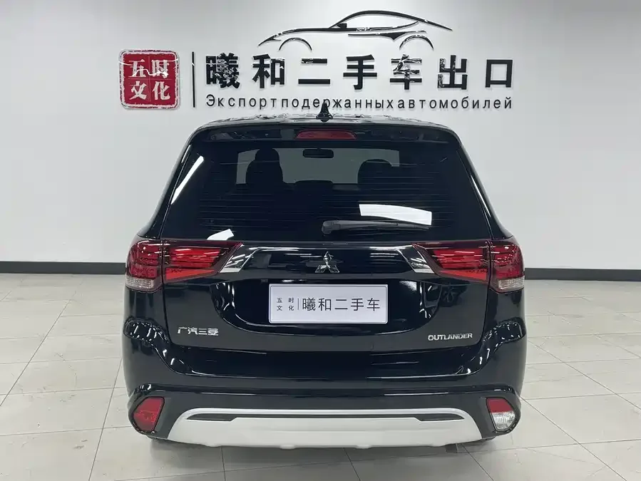Mitsubishi Outlander Outlander 2021 2.0L 2WD 5-seater 2022 — миниатюра 3