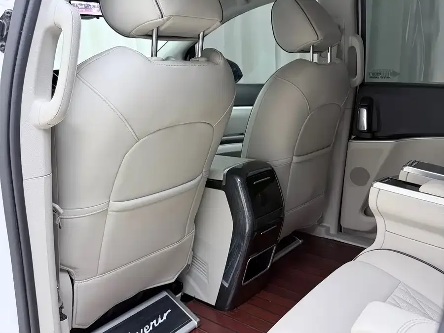 Buick GL8 2021 Land Business Class 652T Smart Luxury 2022 — миниатюра 4