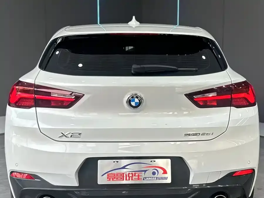 BMW X2 2021 facelift sDrive25i M Sport package 2022 — миниатюра 4