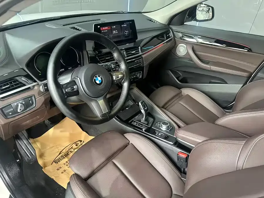 BMW X2 2021 facelift sDrive25i M Sport package 2022 — миниатюра 5