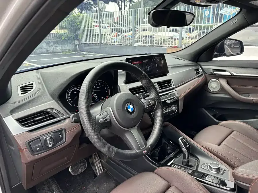 BMW X2 2021 facelift sDrive25i Edge Edition 2022 — миниатюра 2