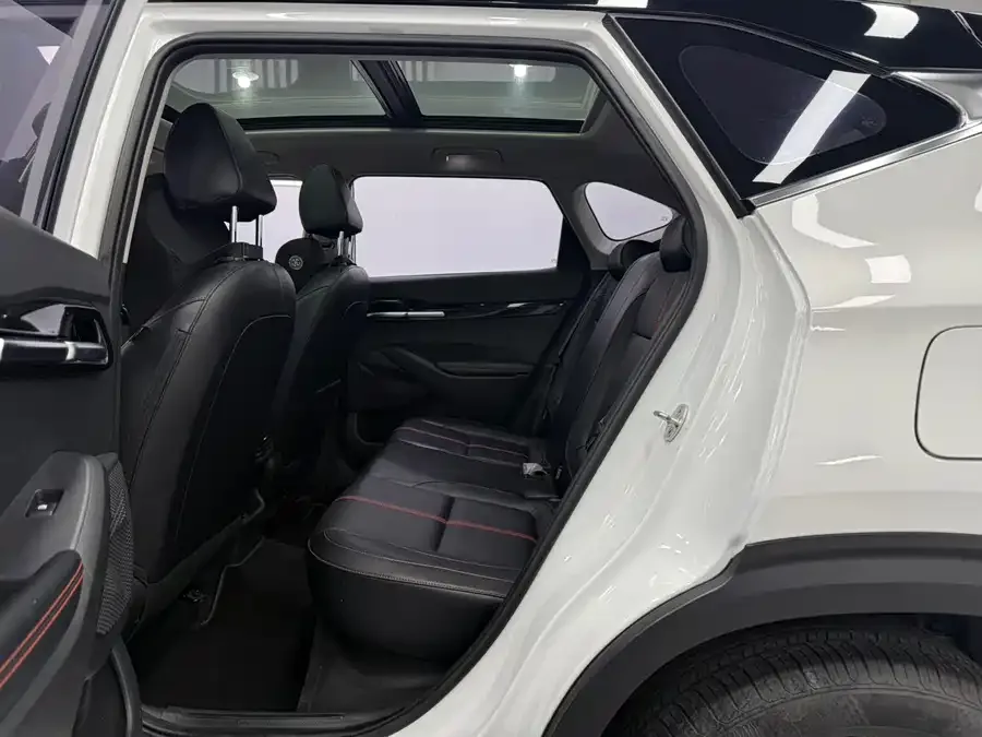 Kia KX3 Aopao (Seltos) KX3 2021 1.5L CVT New Edition 2022 — миниатюра 3