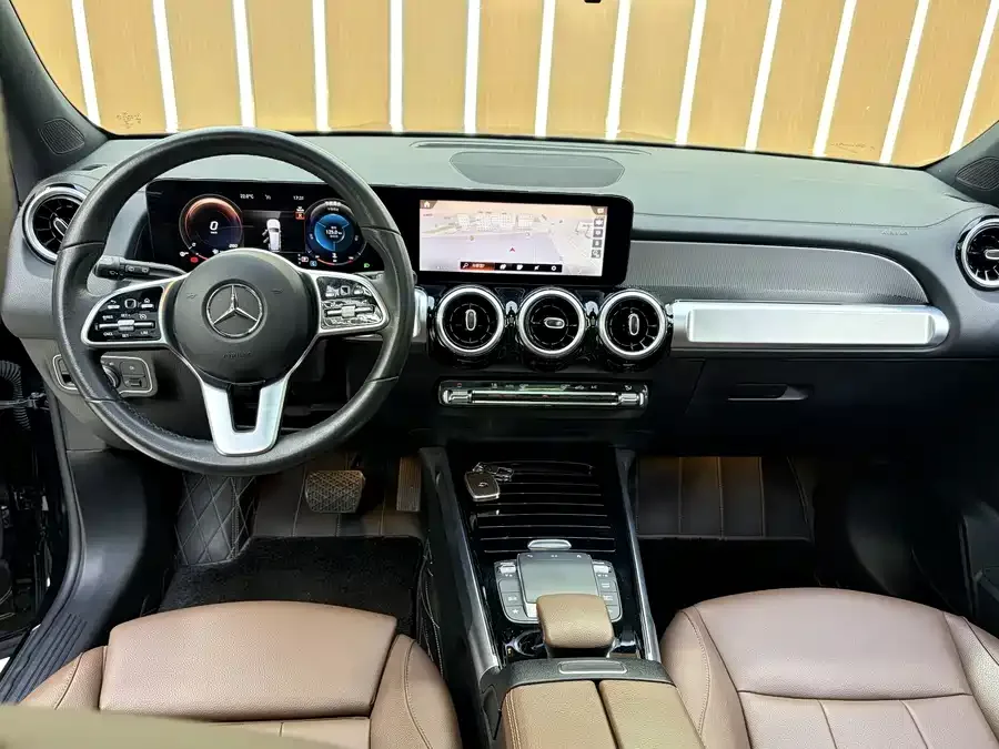 Mercedes-Benz GLB-Class Mercedes-Benz GLB 2022 GLB 200 Dynamic 2022 — миниатюра 4