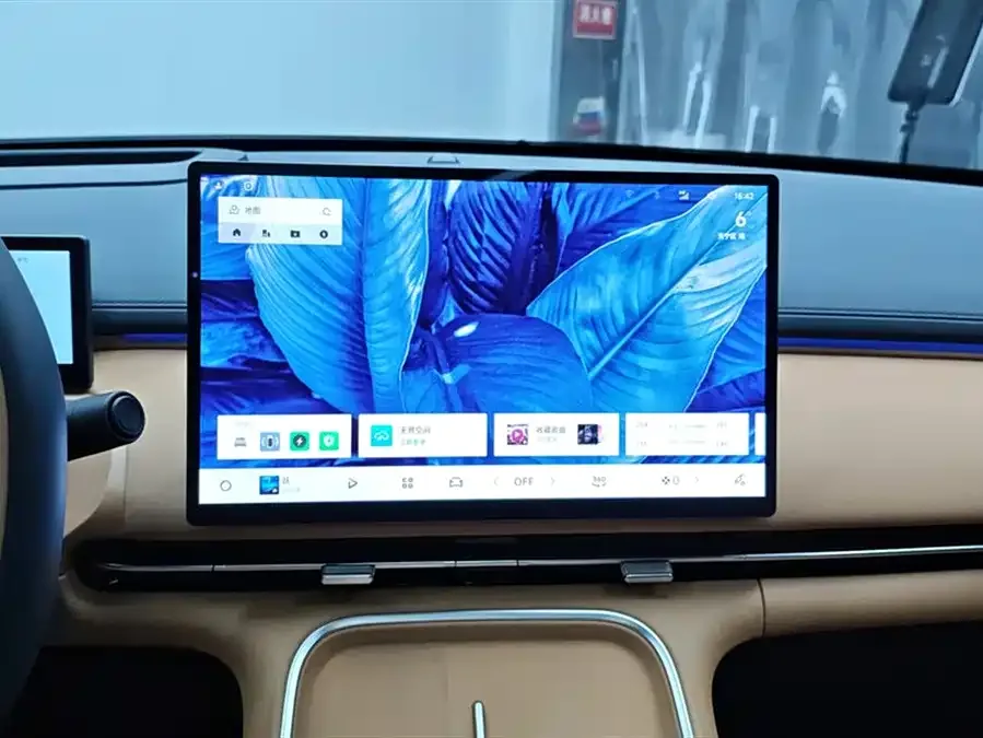 Geely Galaxy Starship 7 Galaxy Starship 7 2025 120km Navigator Edition 2025 — миниатюра 4