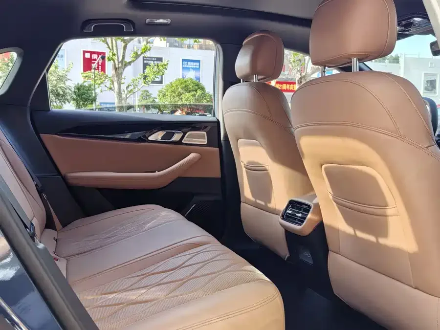 Geely Galaxy A7 Galaxy A7 2025 EM-i 150km Starship Edition 2025 — миниатюра 5