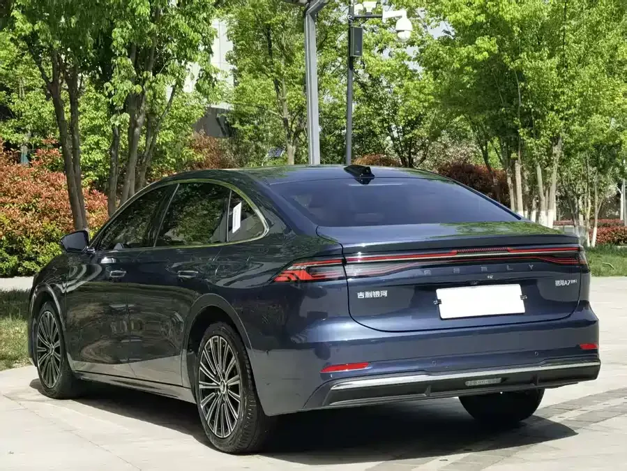 Geely Galaxy A7 Galaxy A7 2025 EM-i 150km Starship Edition 2025 — миниатюра 2