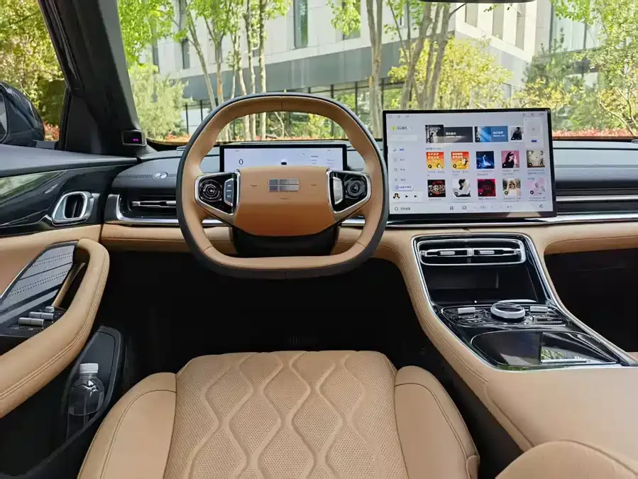 Geely Galaxy A7 Galaxy A7 2025 EM-i 150km Starship Edition 2025 — миниатюра 5