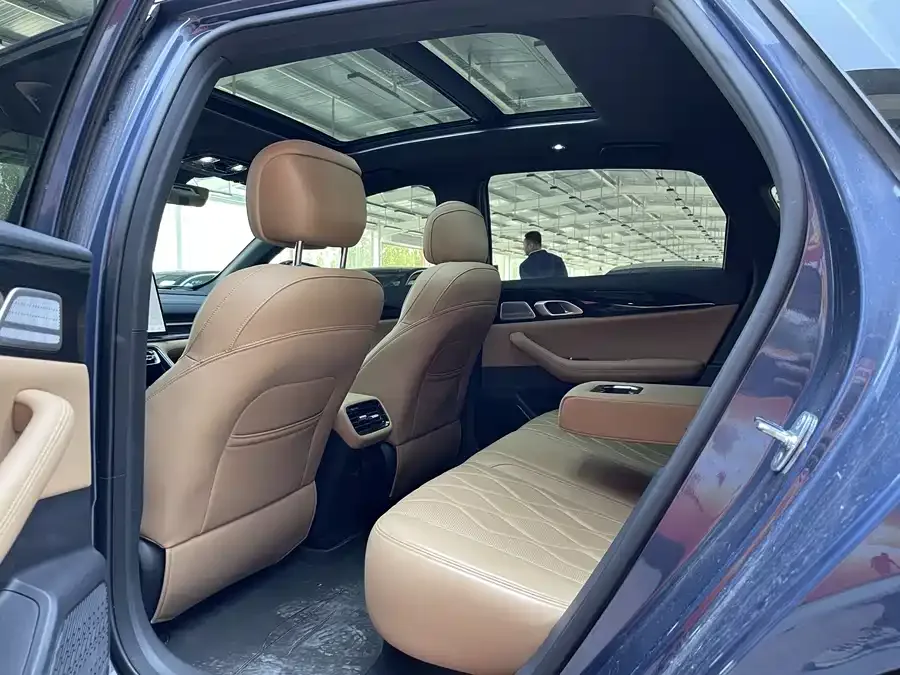 Geely Galaxy A7 Galaxy A7 2025 EM-i 150km Starship Edition 2025 — миниатюра 5