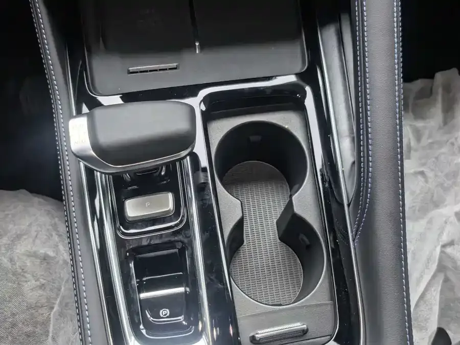 Geely Xingrui Xingrui 2026 Dongfang Yao 1.5TD Kunlun Edition 2026 — миниатюра 4