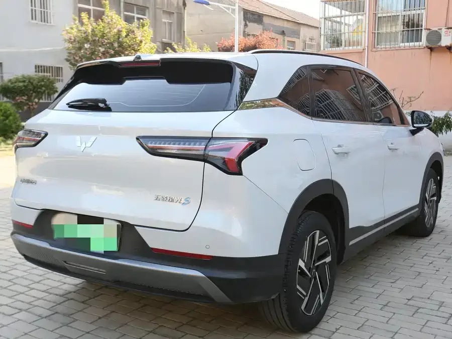 Wuling Starlight S Wuling Xingguang S 2024 130km Pilot Edition 2024 — миниатюра 2