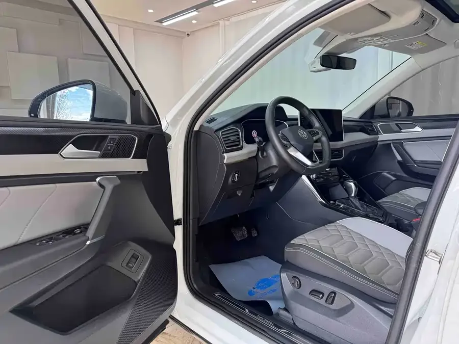 Volkswagen Tayron Tanyue 2023 280TSI 2WD Luxury Plus Advanced Edition 2023 — миниатюра 4